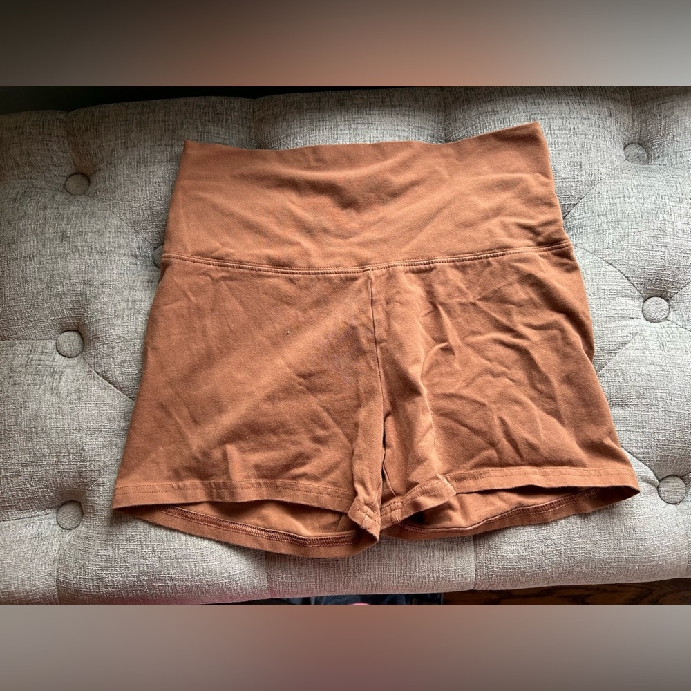 Aritzia biker shorts!